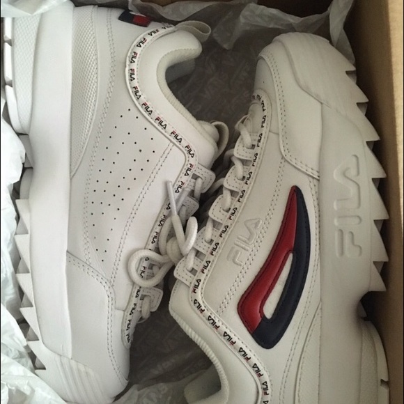 Women's Fila Shoes - Picture 1 of 4